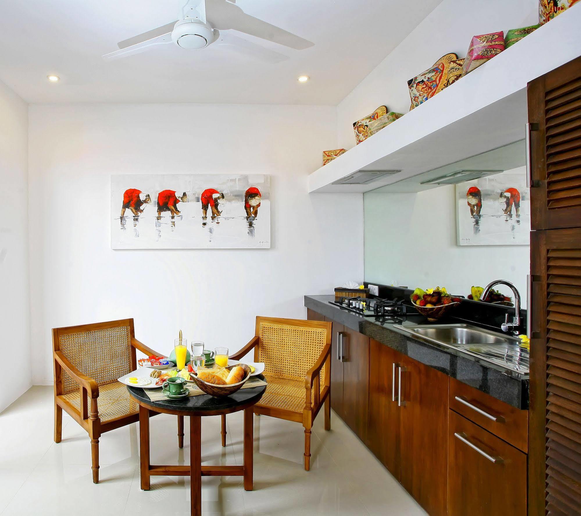 Anari Villas Kuta Legian Exterior foto